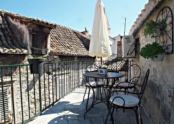 Rooms & Studio Stipcic Pensionat 3*