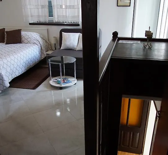 Rooms & Studio Stipcic Pensionat