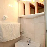 Guest house Rooms & Studio Stipcic 3*