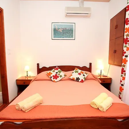 Rooms & Studio Stipcic 3*