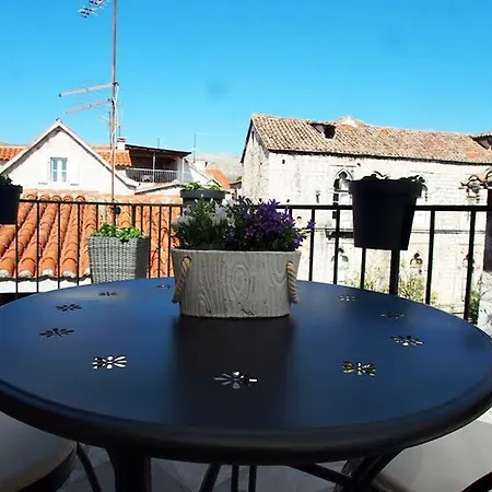 Guest house Rooms & Studio Stipcic 3*