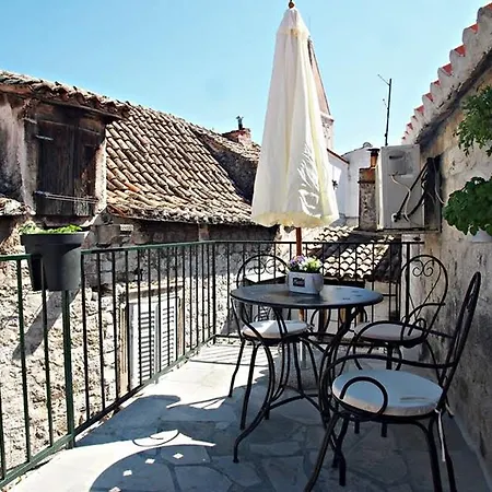 Rooms & Studio Stipcic Guest house 3*