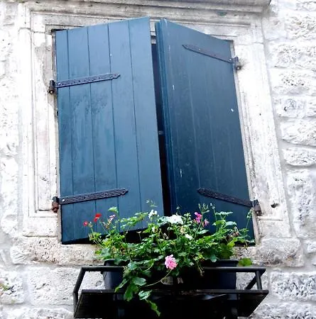 Rooms & Studio Stipcic Guest house 3*