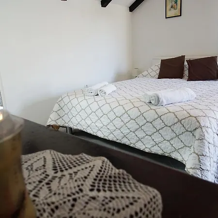 Guest house Rooms & Studio Stipcic