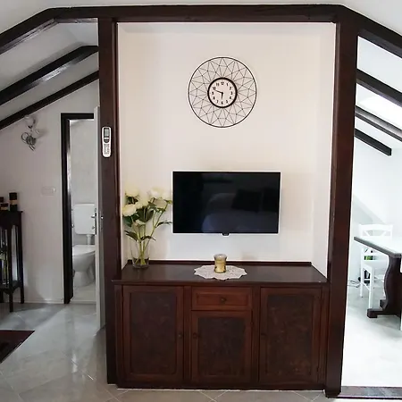 Rooms & Studio Stipcic Guest house Trogir