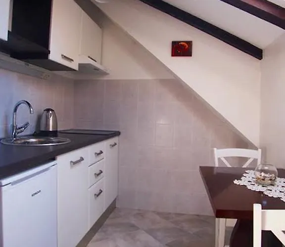 Rooms&studio Stipcic 3* Traù